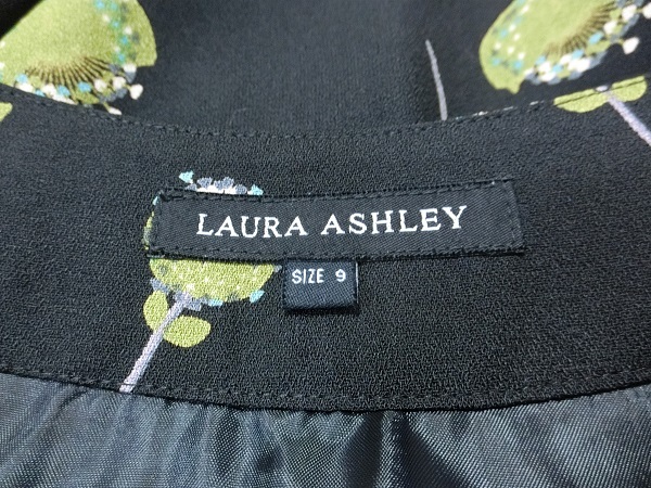 美品　LAURA ASHLEY　ローラアシュレイ　Aライン　花柄　ベルト　清楚　ワンピース　ブラック　９_画像5