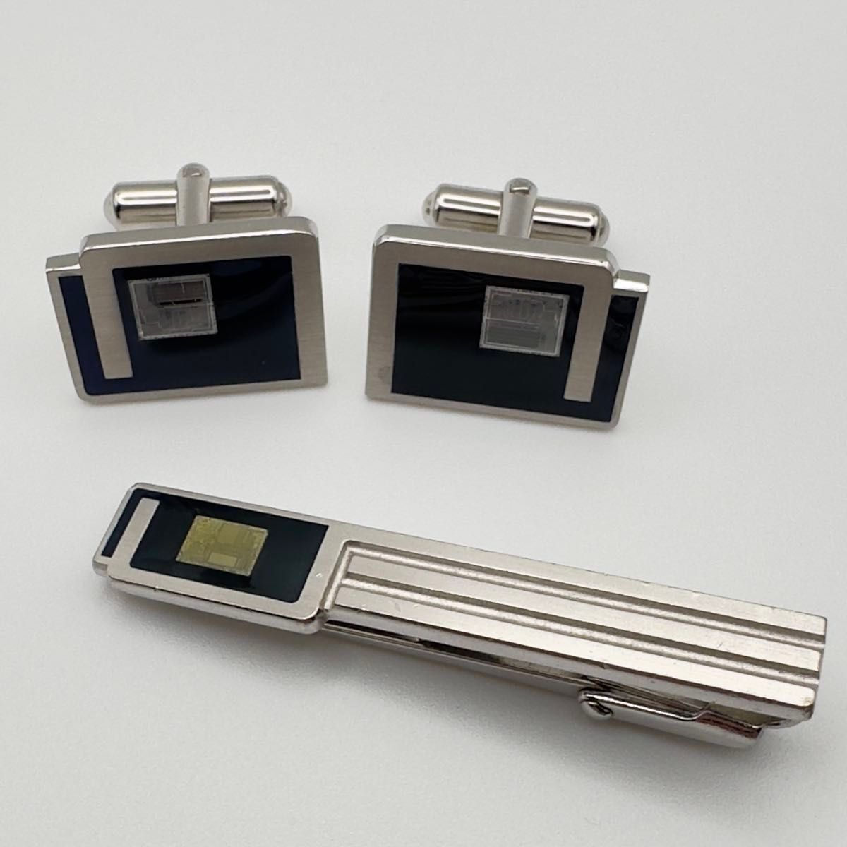 【中古・コレクション品】NEC製ICチップ内蔵ネクタイピン・カフス5個1セット NEC IC ネクタイピン カフス セット ノベルティ ICチップ内蔵