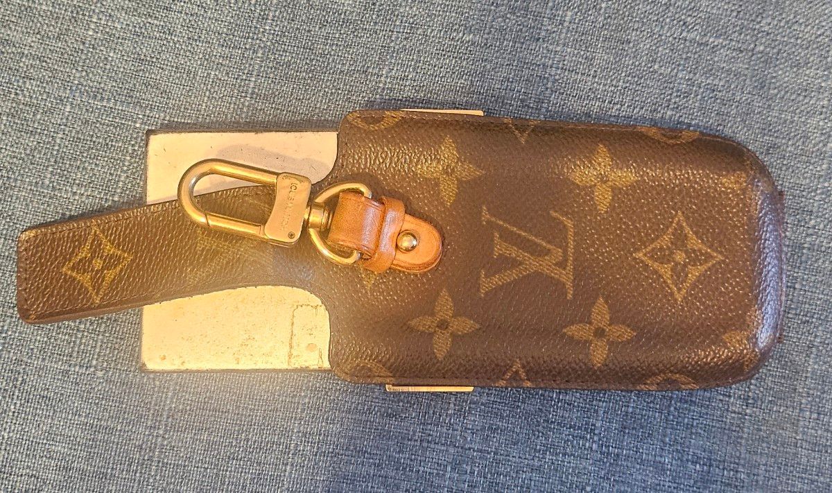 LOUIS VUITTON ルイヴィトン 携帯ケース モノグラム