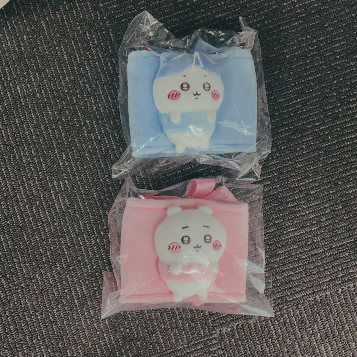 ちいかわ ドリンクホルダー カップホルダー 2種セット + おまけシール2枚 ちいかわ ハチワレ ドリンクカップホルダー 2個セット ちいかわ