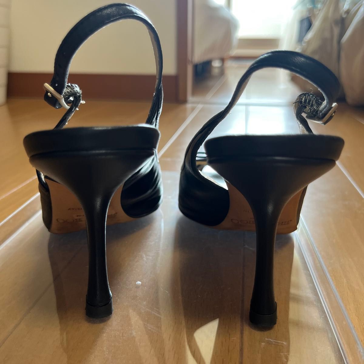 JIMMY CHOO ブラック オープントゥパンプス 36 JIMMY CHOO オープントゥパンプス 36 ブラック|Yahoo!フリマ