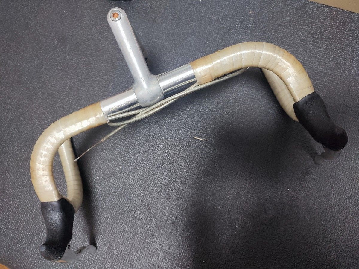 NITTO B105 ドロップハンドル、スレッドステム、ブレーキレバー NITTO B105 ドロップハンドル スレッドステム ブレーキレバー