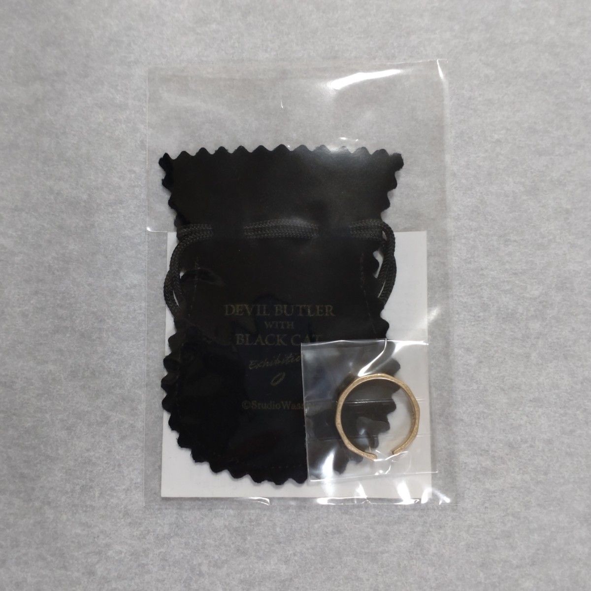悪魔執事と黒い猫展 あくねこ展 入場特典 金の指輪 巾着 悪魔執事と黒い猫展 あくねこ展 入場特典 金の指輪 巾着|Yahoo