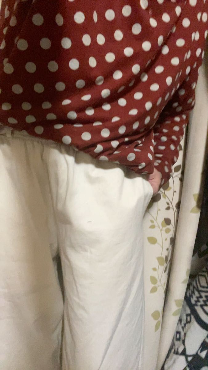 GU クロップド 生成り オフホワイト コットンパンツ ユニクロ パンツ