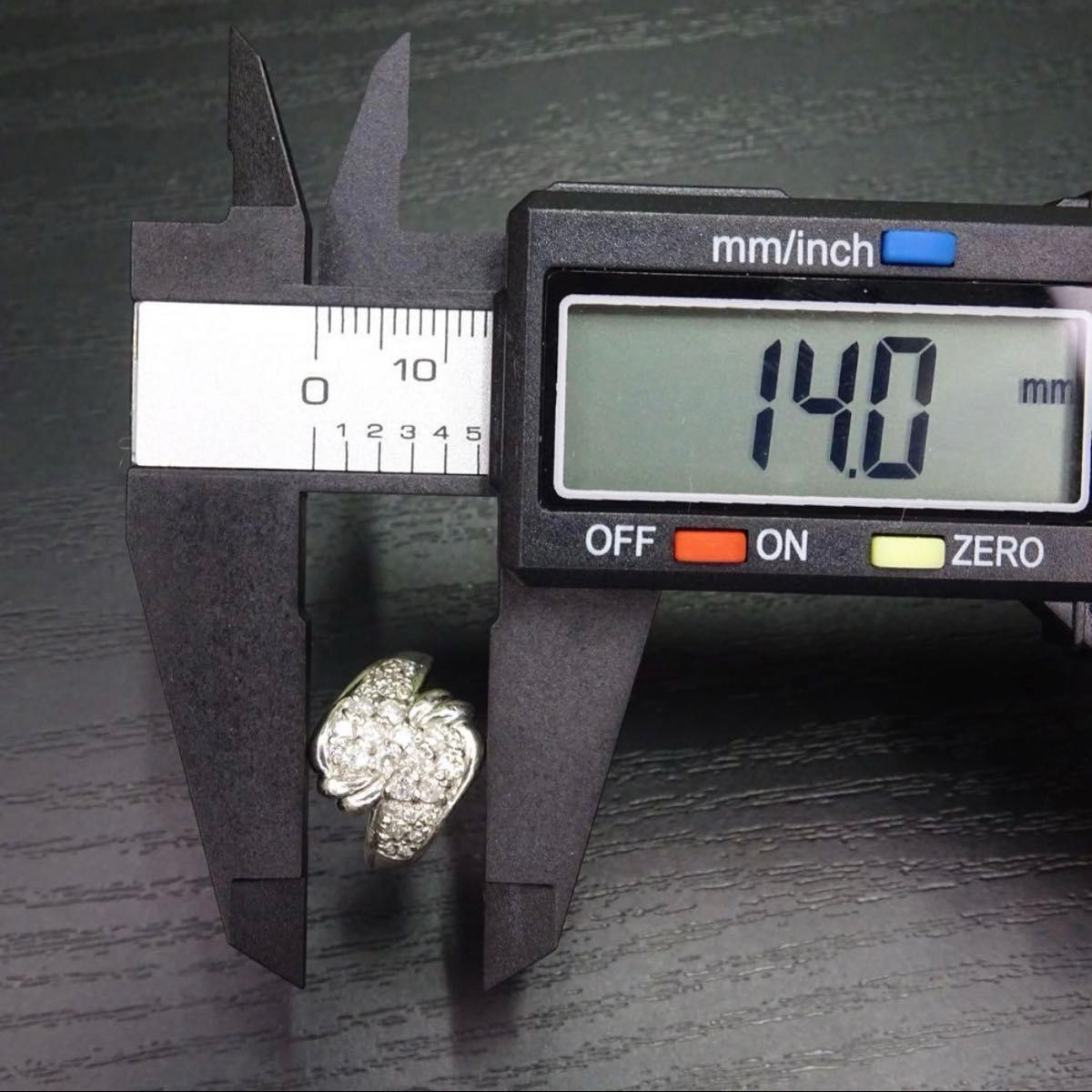 pt900プラチナ天然ダイヤモンドD0 50ct 幅広 デザインリング指輪