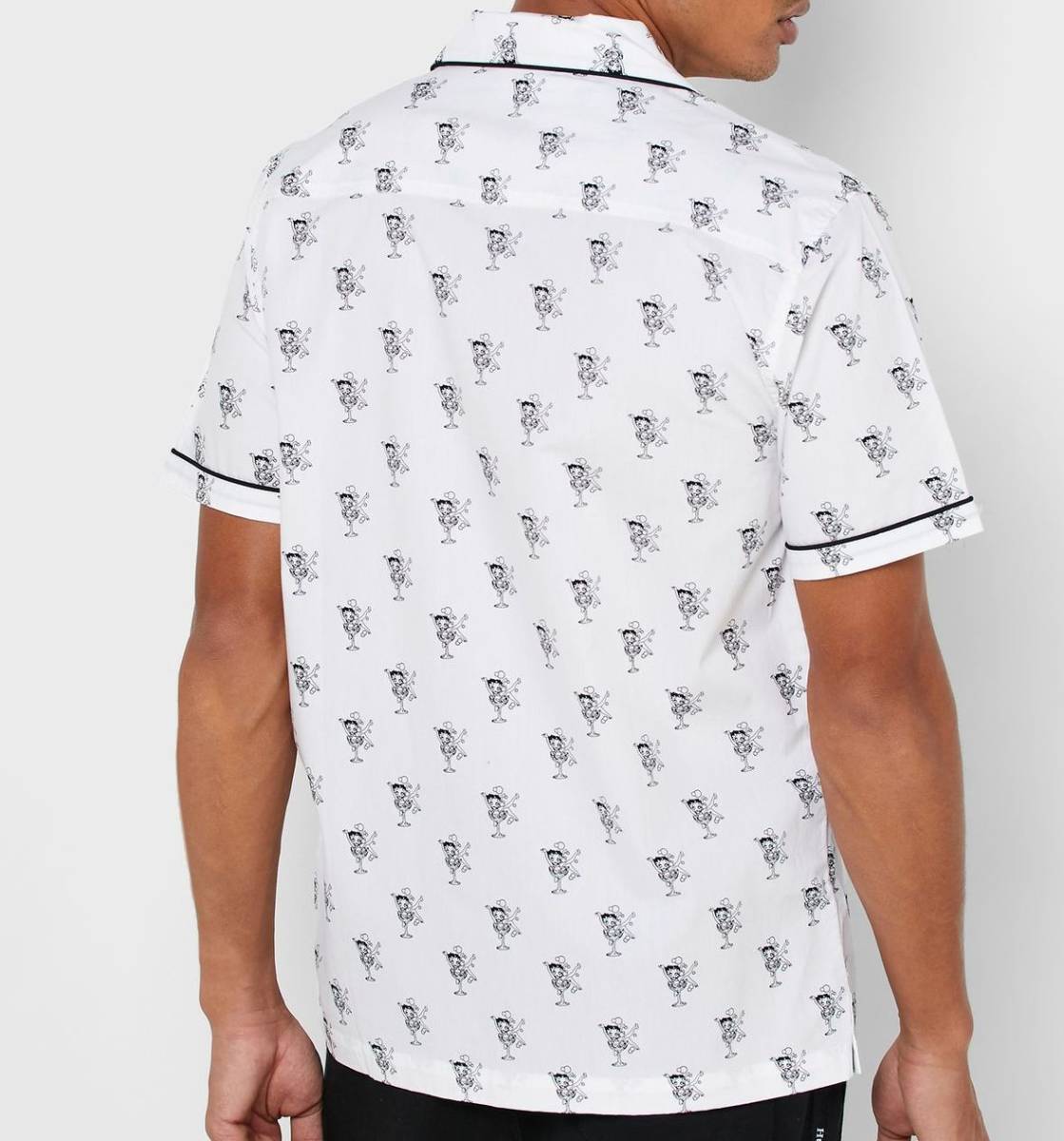限定 USA正規品 【XL】 HUF ハフ 半袖 ボタンシャツ パジャマ 総柄 ベティーブープ BETTY BOOP カプセルモデル 白 ストリート スケーター_画像2
