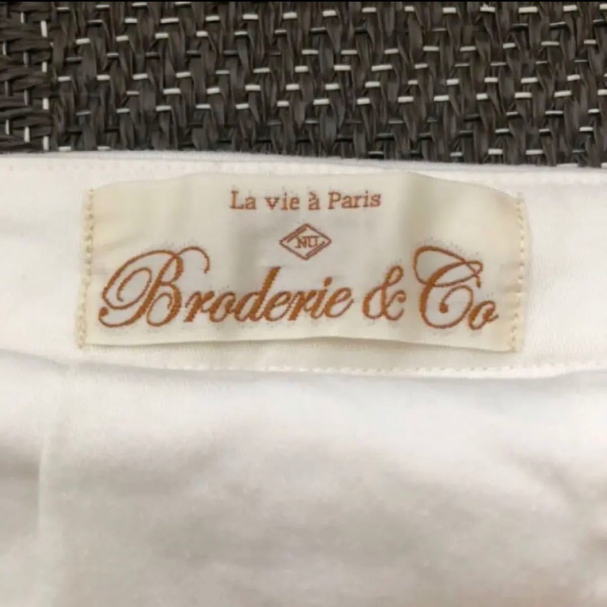 【値下げセール】Broderie&Co ホワイトパンツ