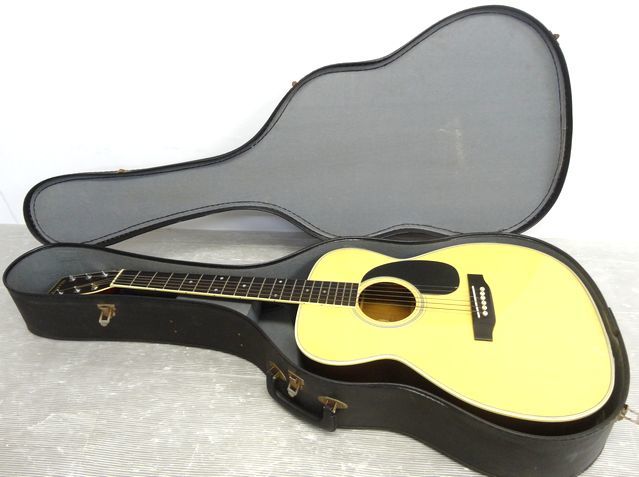 【NK039】MORRIS モーリス アコースティックギター F-20 ハードケース付き 楽器 Guitar 弾き語り 寺田楽器 幌馬車_画像1