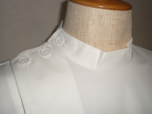 ★★★★②AP-RONアプロン　看護師ユニフォームシャツ　半そでシャツ　白M_画像3