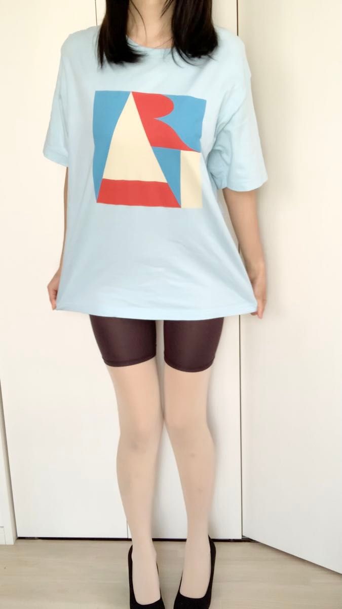 UT ユニクロ 男女兼用 Tシャツ 水色