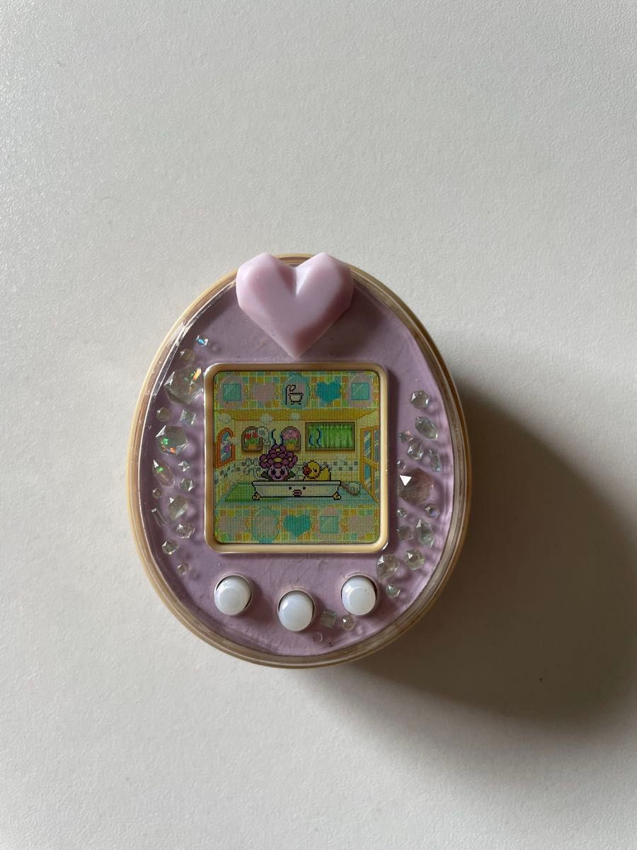 たまごっちピース本体 パープル たまごっち 紫 本体 たまごっちピース Tamagotchi BANDAI