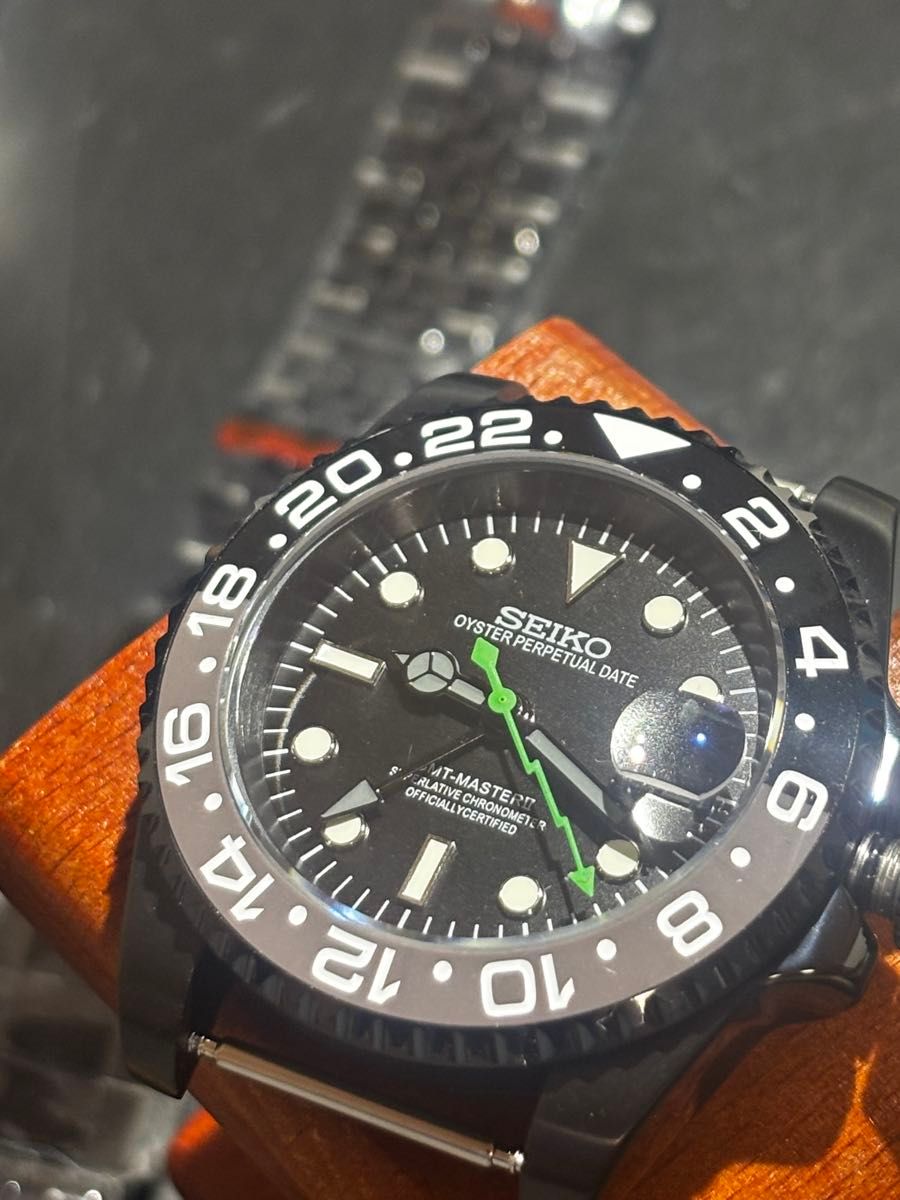 ブラックエディションGMT - 限定カスタム40mm NH34自動巻き ブラックエディションGMT - 限定カスタム40mm NH34自動巻き
