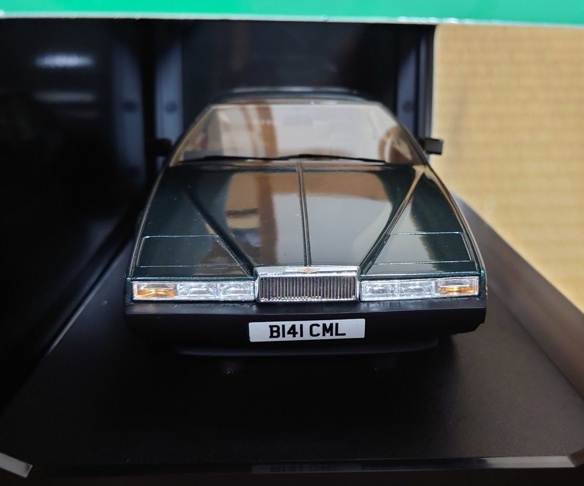 ②CULT 1/18 アストンマーティン・ラゴンダ 1985 グリーンメタリック ②CULT 1/18 アストンマーティン・ラゴンダ 1985 グリーン