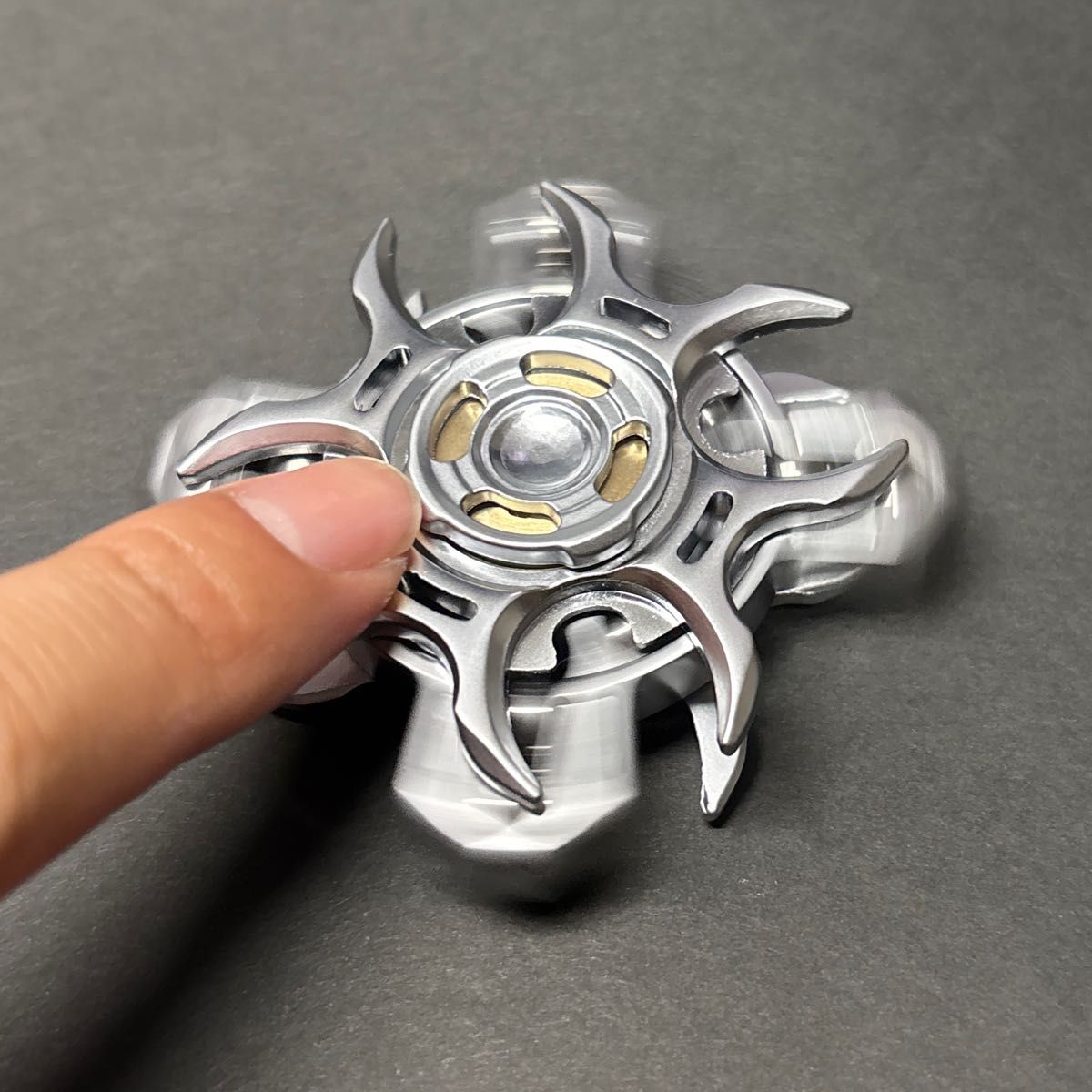 新品 音叉ハンドスピナー EDC フィジェットトイ フィジェット 新品 音叉ハンドスピナー EDC フィジェットトイ フィジェット