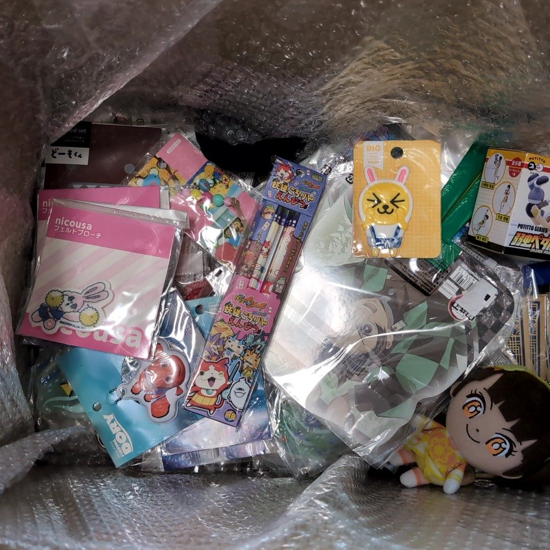 アニメグッズ 大量 約800点 まとめ売り アニメグッズ 大量 まとめ売り 約800点 新品・未使用 転売