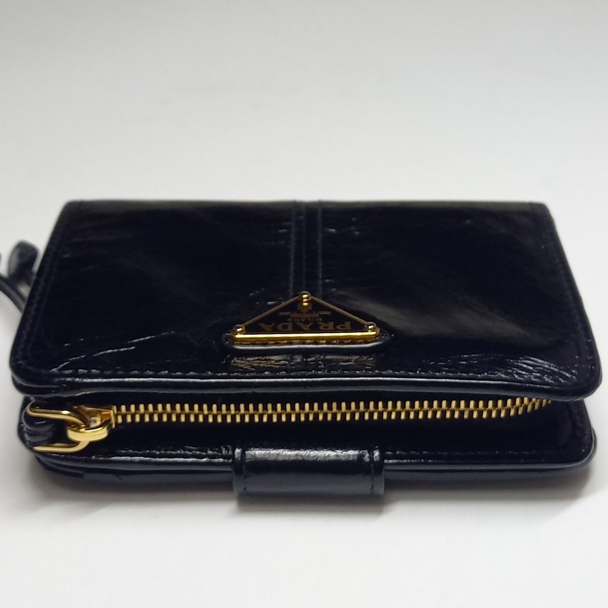 PRADA ソフトルックスレザー 財布 コンパクトウォレット 現行品 美品 PRADA プラダ 新作 ソフトルックスレザー財布 ブラック