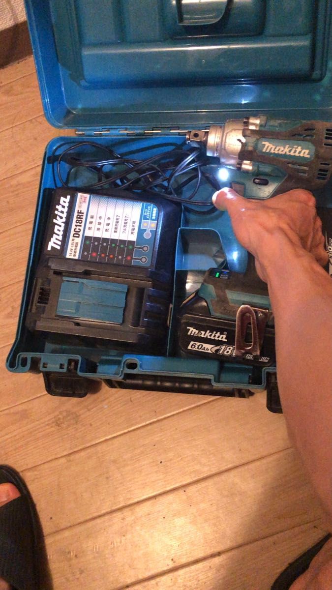 makita TW300 充電式インパクトレンチ 18v