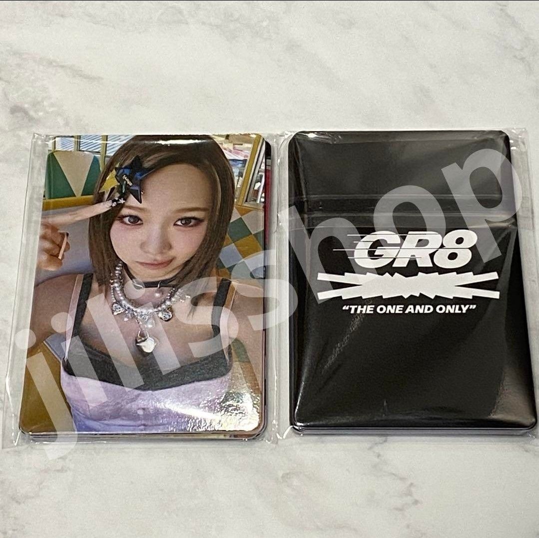 ルセラフィム GR8 ジップアップ フーディー パーカー 購入特典 トレカ ルセラフィム GR8 ジップアップ フーディー パーカー 購入特典