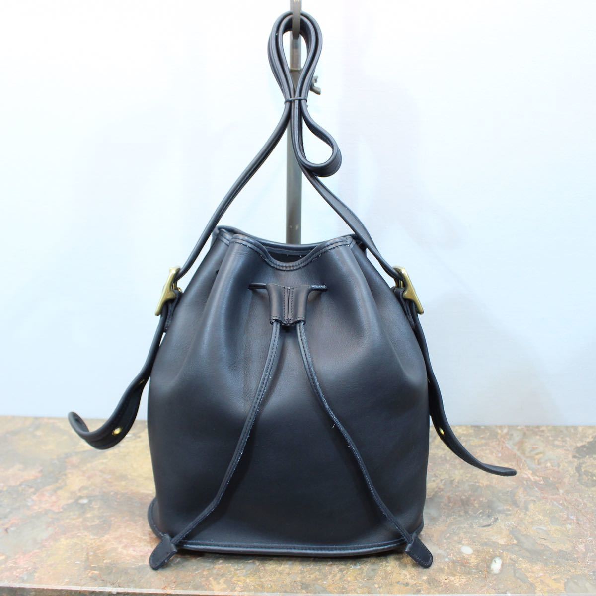 OLD COACH LEATHER DRAWSTRING SHOULDER BAG MADE IN USA/オールド