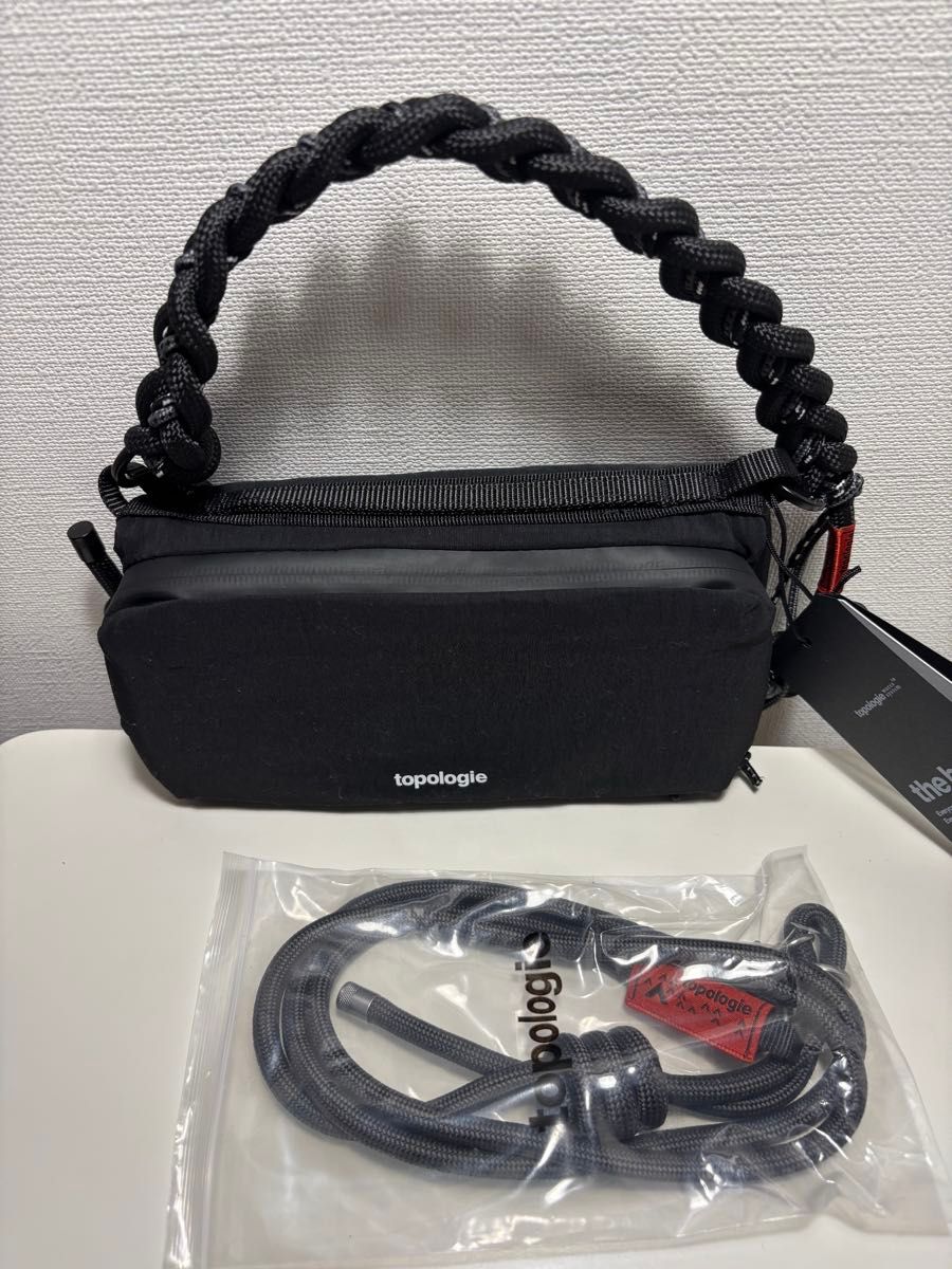 新品未使用❣️ topologie ボトルサコッシュ(ストラップ付き)2点セット 新品未使用】topologieトポロジーボトルサコッシュストラップ2本