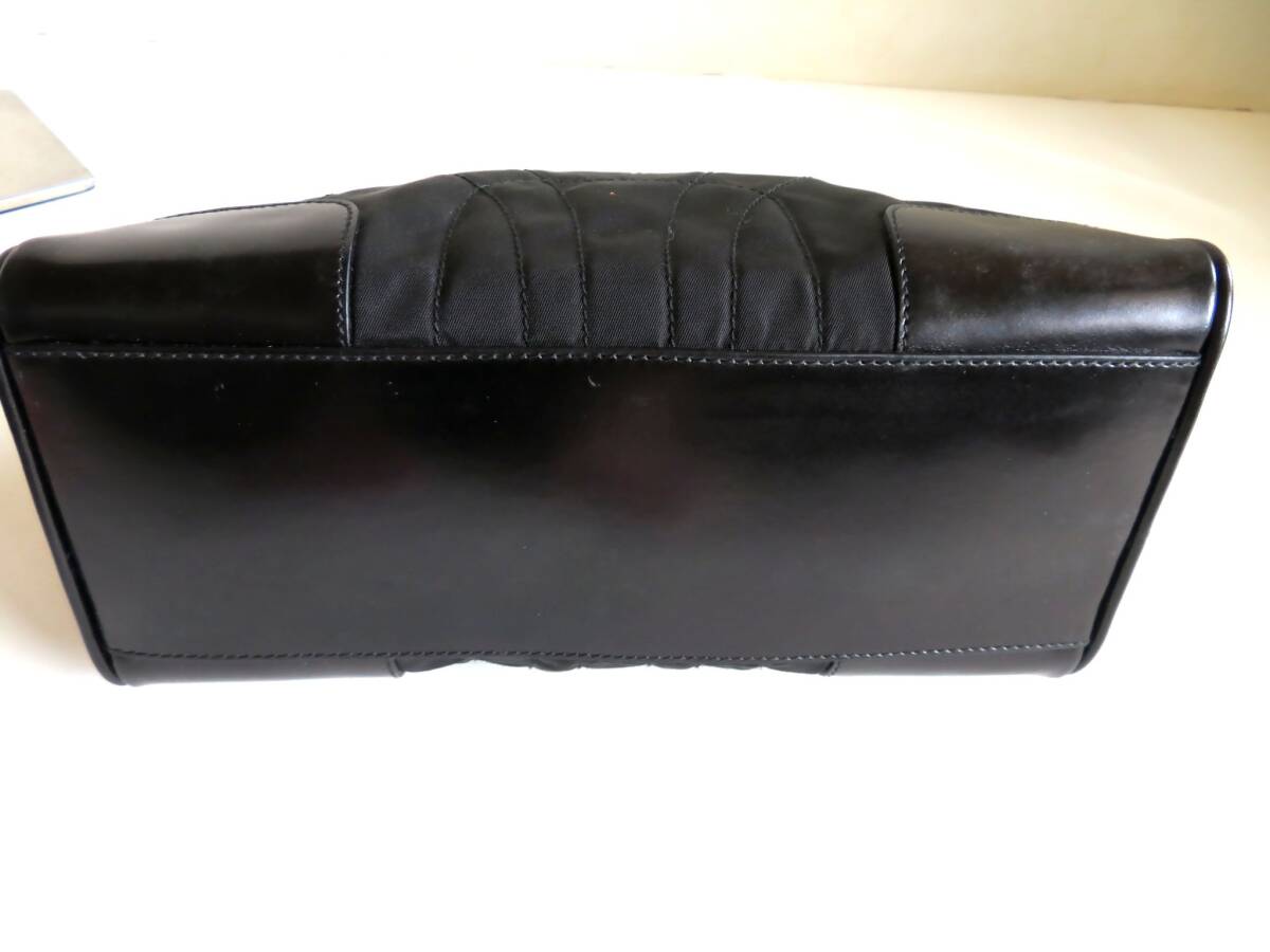 *PRADA* ダングル レザー トップハンドル ミニバッグ 関送込み ト足】○PRADA プラダ ミニバッグ ハンド ショルダーバッグ