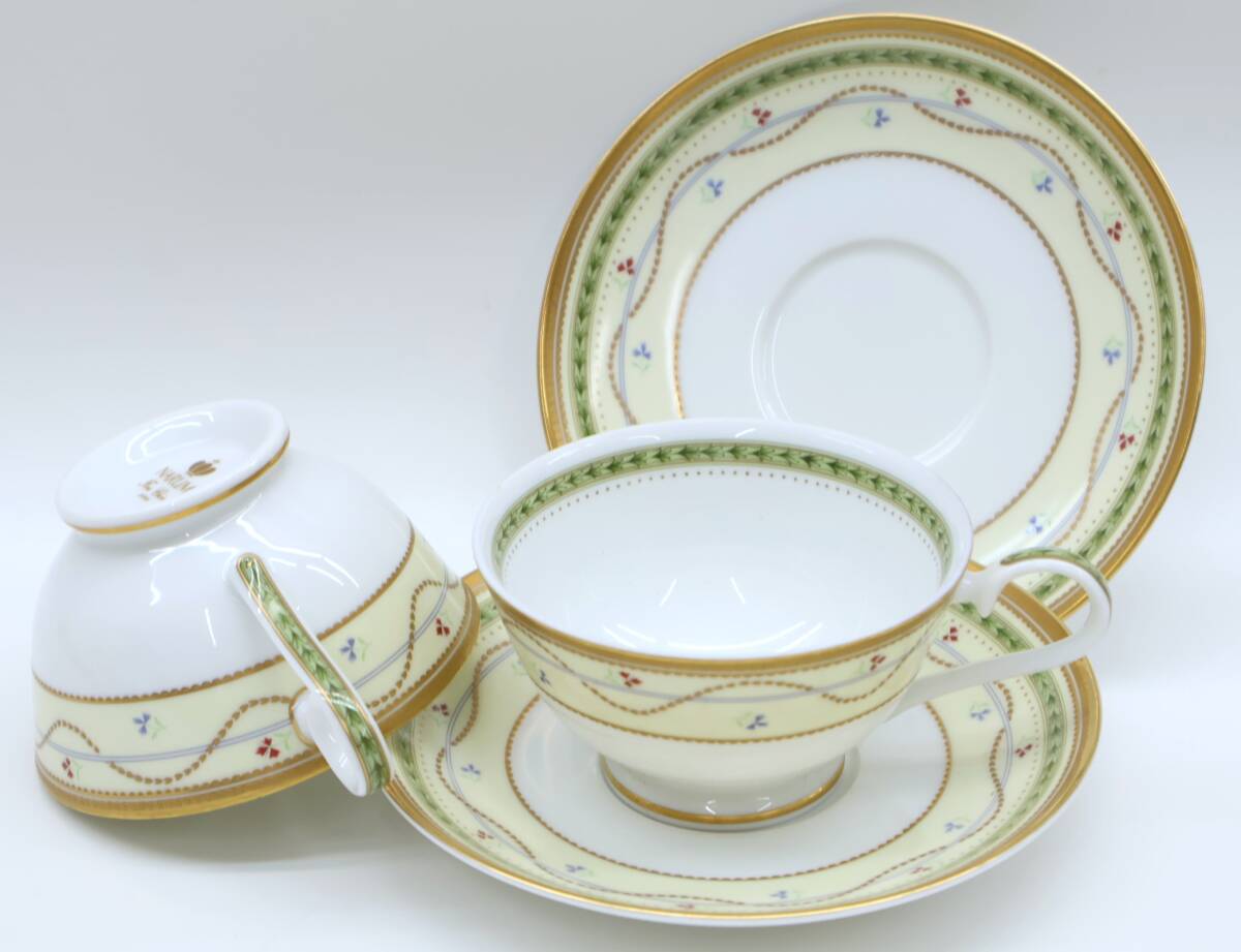 ★中1380 NARUMI FINE CHINA ナルミ ファインチャイナ カップ＆ソーサー 2客 ペア ティーカップ コーヒーカップ 碗皿 茶器 洋食器 32506121