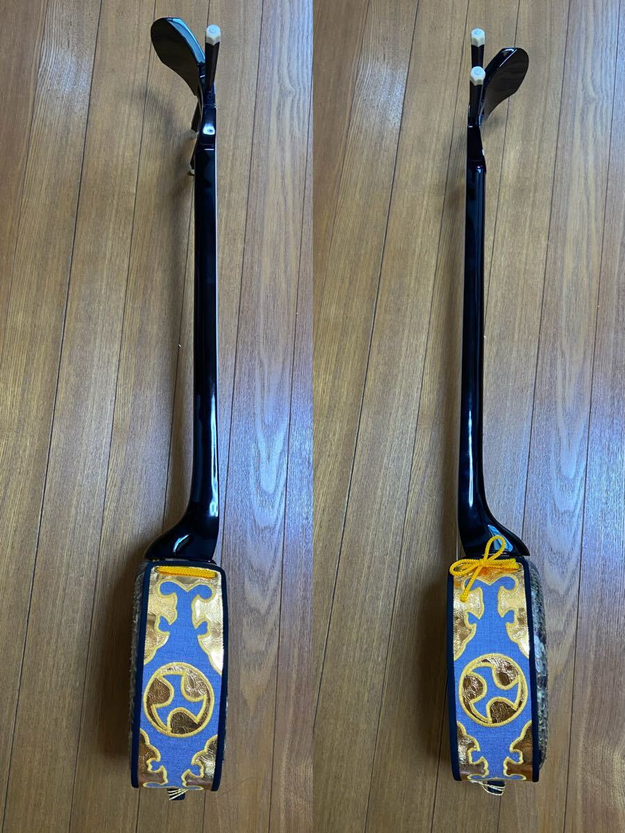 【美品】沖縄三線 三味線 人工革 合皮 ヘビ柄 ハードケース付 民族楽器 弦楽器 ☆沖縄三線 本蛇皮 三線 弦楽器 蛇皮 ハードケース付き ☆0501