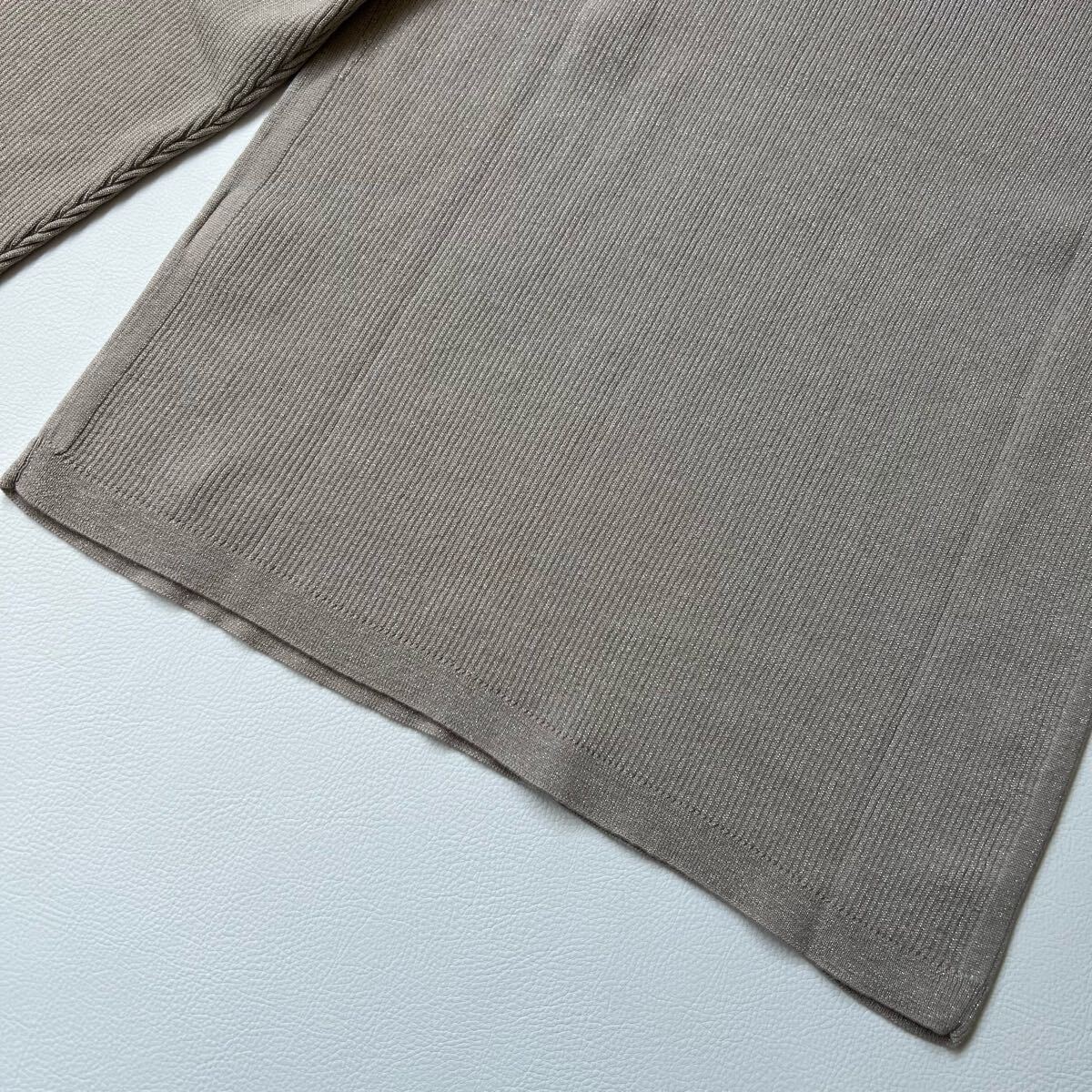 美品 BURBERRY LONDON バーバリーロンドン リブニット セーター トップス ラメ シルク カシミヤ混 ロゴプレート ベージュ系 5 レディース_画像7