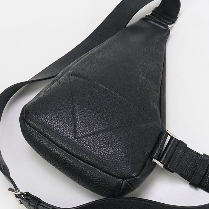 中古良品 PRADA プラダ ボディバッグ 2VZ098 2BBE F0002 ワンショルダーバッグ ヴィッテロダイノレザー メン_画像2