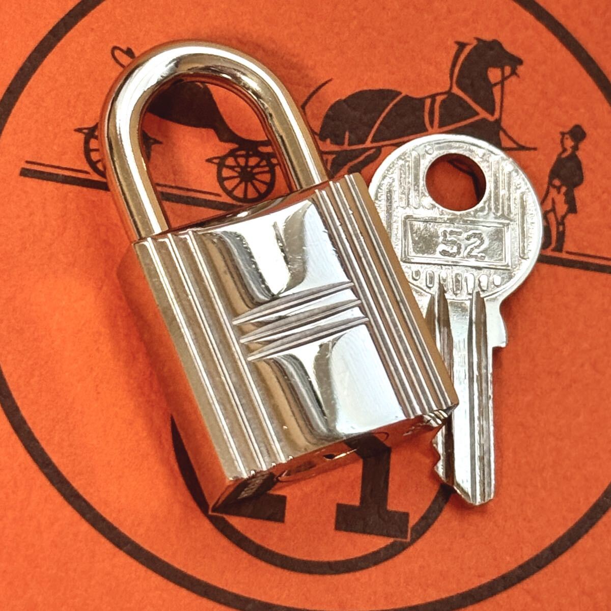 HERMES エルメス カデナ キーのみ10本 南京錠 パドロック エルメス カデナ 南京錠 52 番 パドロック 鍵 カギ HERMES
