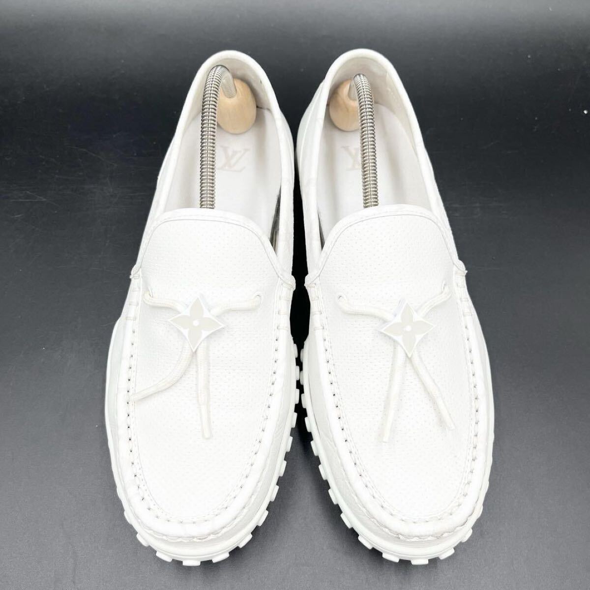 Louis Vuitton モノグラム　ホワイトローファー 1円 【現行 美品】 LOUIS VUITTON ルイヴィトン LVレーサー