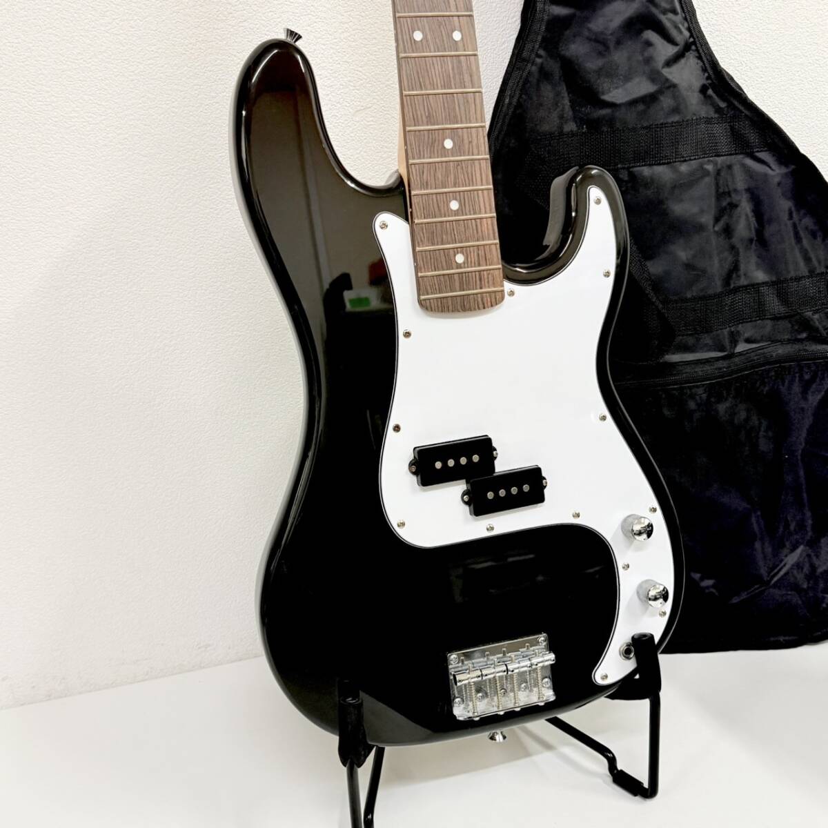 TONY SMITL エレキベース ケース付 PHOTOGENIC フォトジェニック 動作未確認 エレキベース 本体のみ
