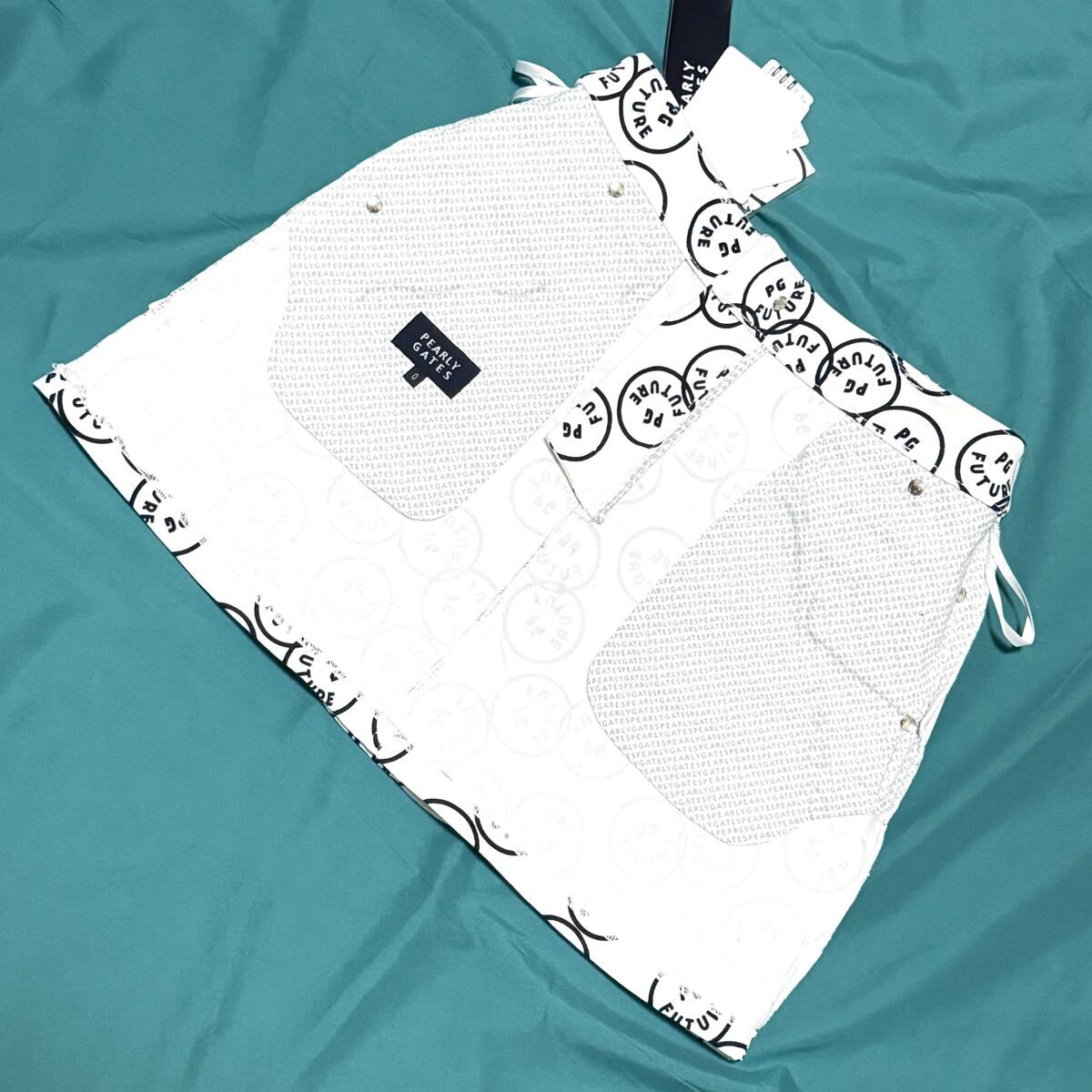 【新品タグ付】パーリーゲイツ 総柄 スカート 0 ゴルフ 春夏可愛い 白黒_画像6