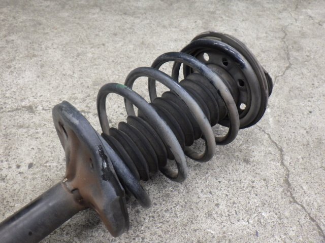 H17年 コンフォート YXS10 右 フロント ストラット ハブ付 3Y-PE