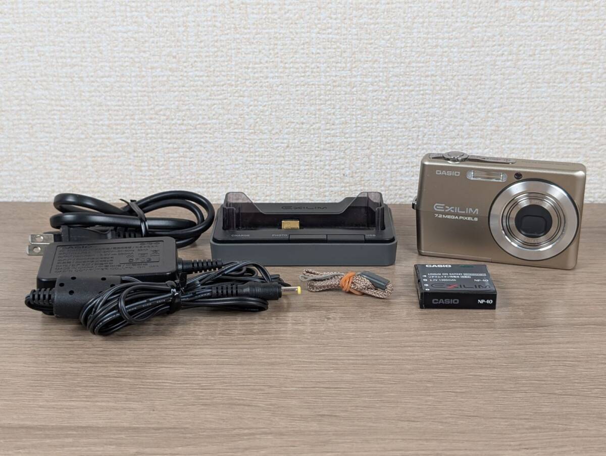CASIO コンパクトデジタルカメラ EX-Z700 ゴールド 動作確認済 CASIO (カシオ) コンパクトデジタルカメラ EX-Z700 液晶焼け有