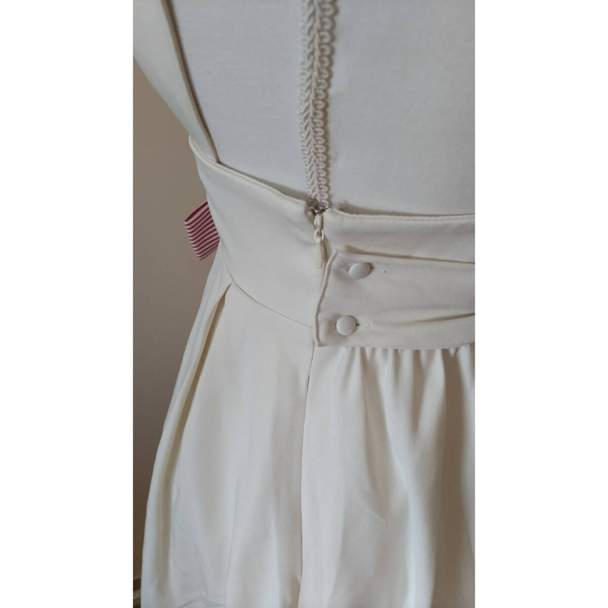 No.2758_アマベル_アイボリーチェリーリンゴ刺繍赤ストライプサススカート_画像4