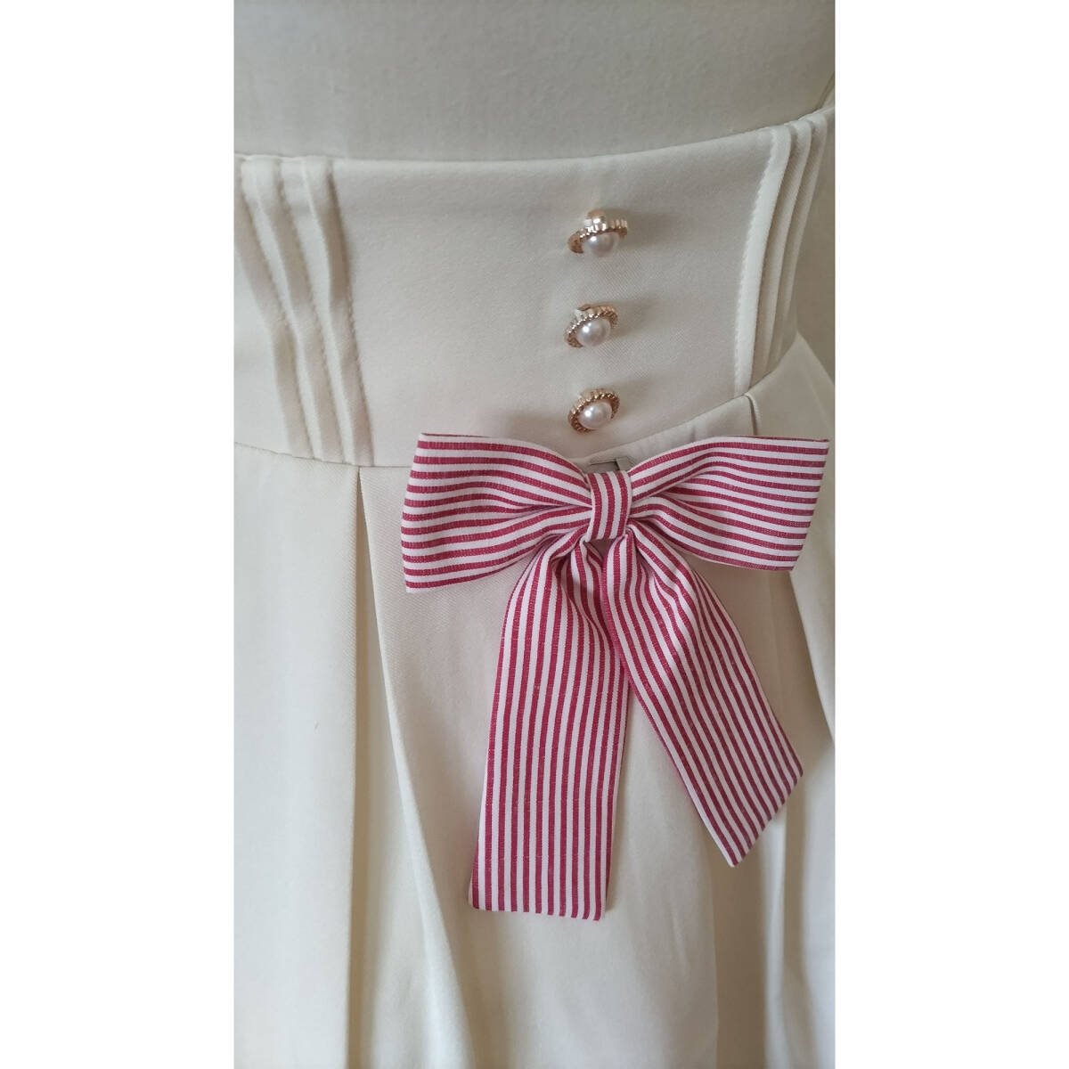 No.2758_アマベル_アイボリーチェリーリンゴ刺繍赤ストライプサススカート_画像5
