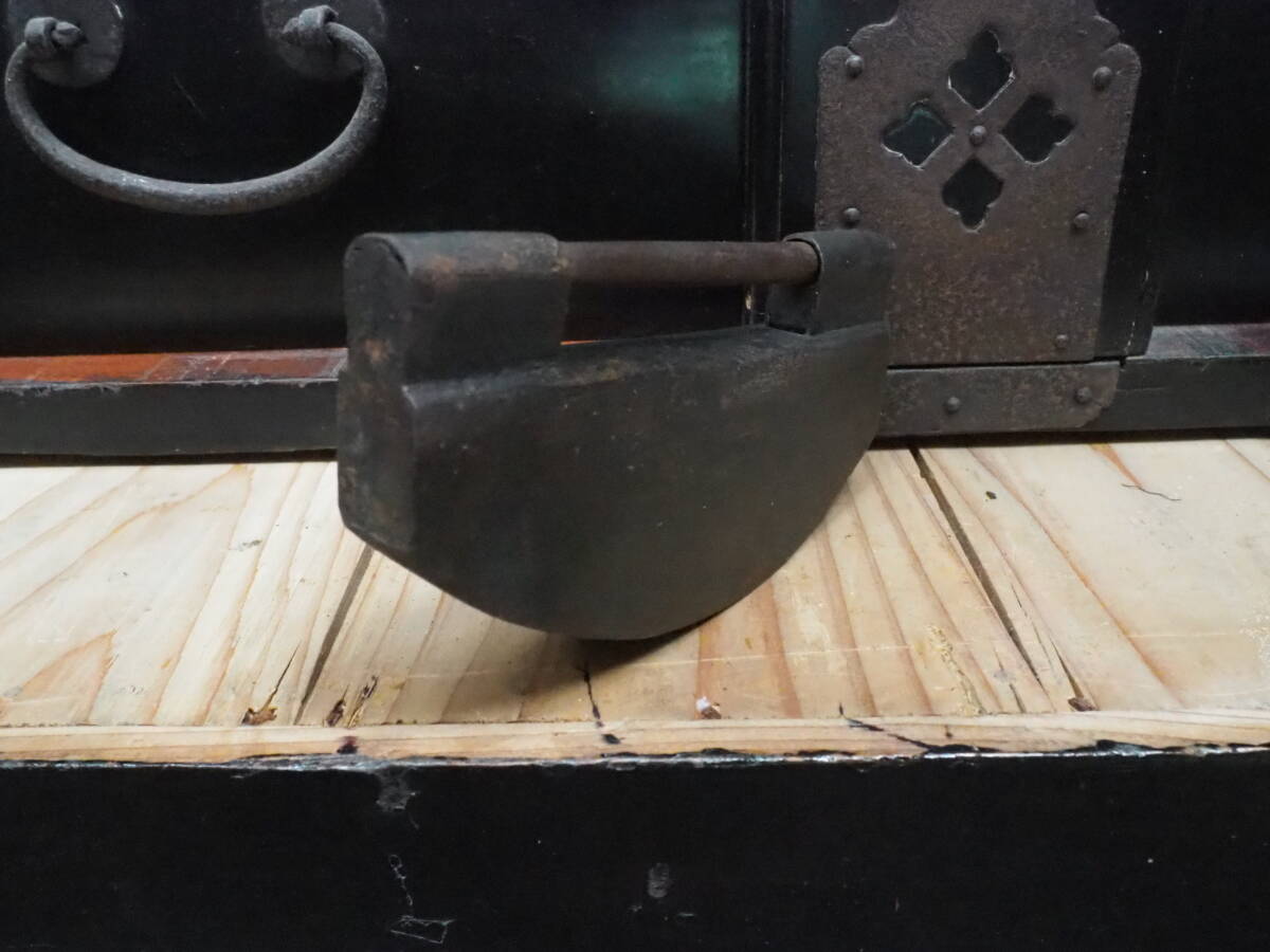 古い鍵 錠前 蔵鍵 鉄製 アイアン 木札 11点 古道具 レトロ アンティーク 明治期鍵付き錠前I】鉄製アイアン古道具アンティーク扉ドア戸