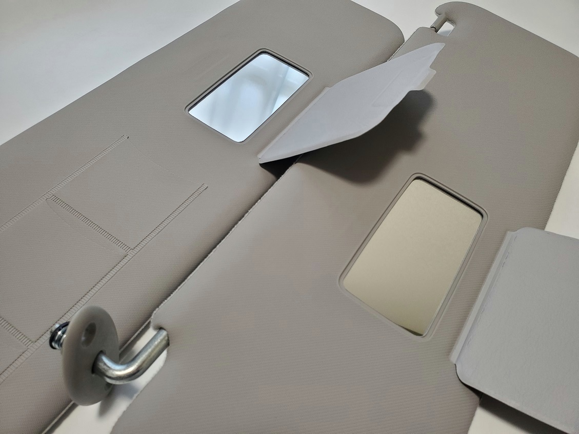 【新品】200系 ハイエース トヨタ純正 サンバイザー 左右　ナロー用 標準ボディ　グレー　ファブリック　バニティミラー付き　スーパーGL_画像3