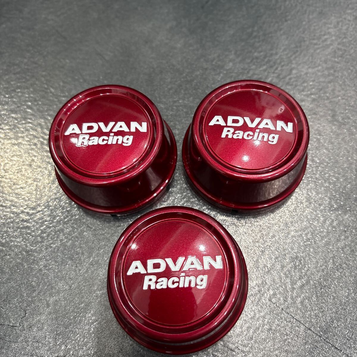 ADVAN Racing センターキャップ ハイ　キャンディレッド　アドバン　63mm_画像1