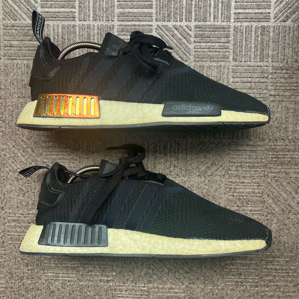 *[ adidas ]*BOOST NMD R1 бег спортивные туфли * размер 25.5