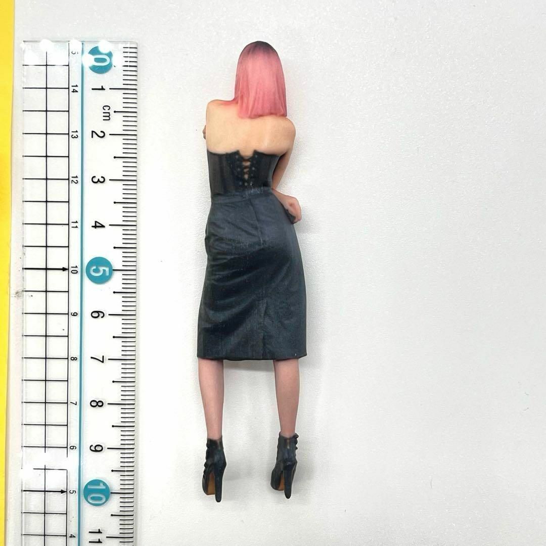 1/18 リオナ フィギュア 完成品 ミニチュア ドールハウスに 1/64より大 1/18 リオナ フィギュア 完成品 ミニチュア ドールハウスに 1/64