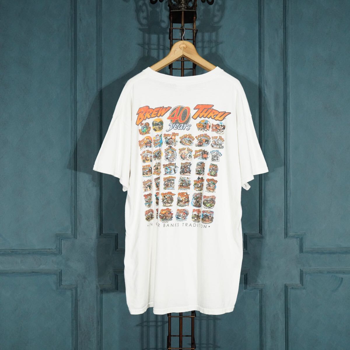 USA VINTAGE GILDAN BREW THRU 40years PRINT DESIGN T SHIRT/アメリカ古着プリントデザインTシャツ_画像4