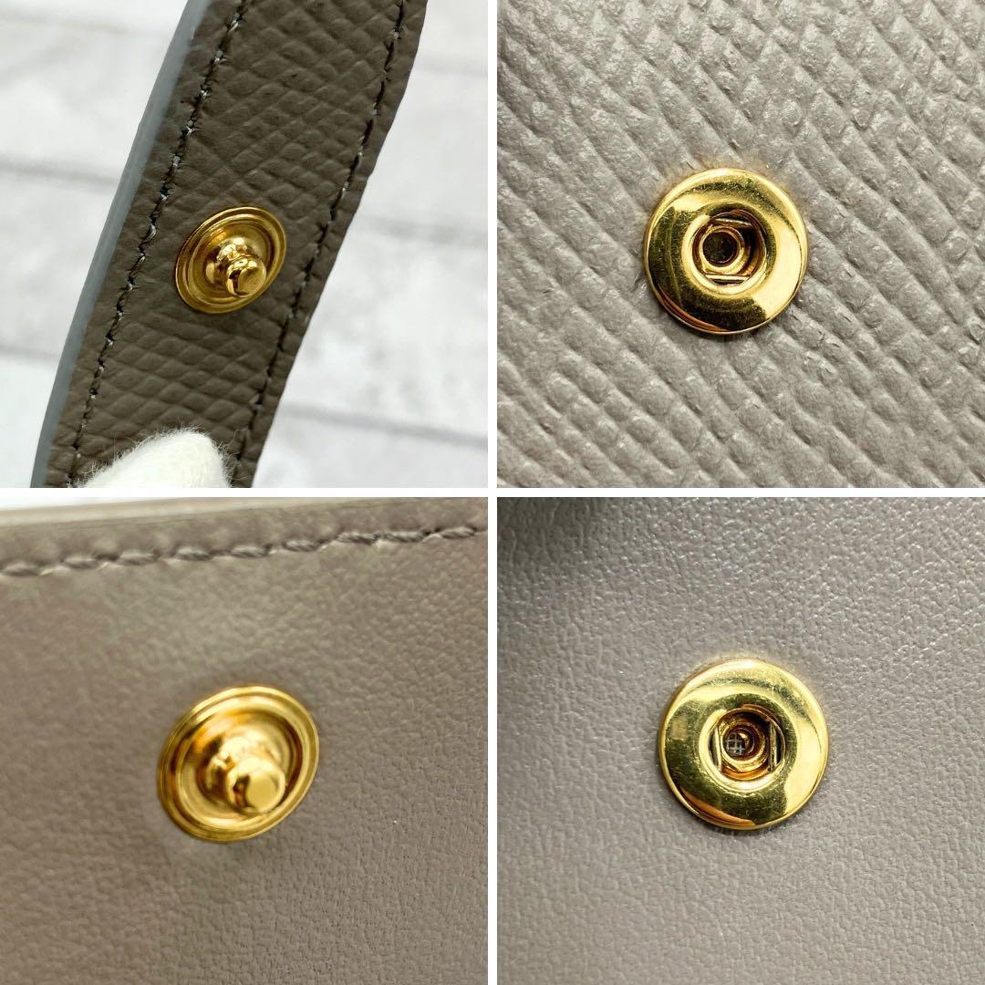セリーヌ 二つ折り財布 スモール ストラップ ウォレット バイ