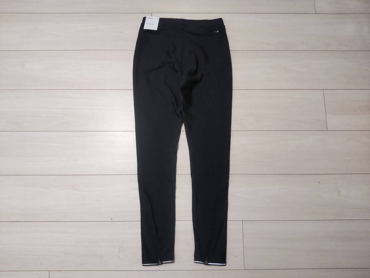 ★新品 ナイキ NIKE ランニングパンツ タイツ ★DRI-FIT 使用 ★ストレッチ地 ★反射素材 ★黒色 ★タイトフィット ★Sサイズ_画像2