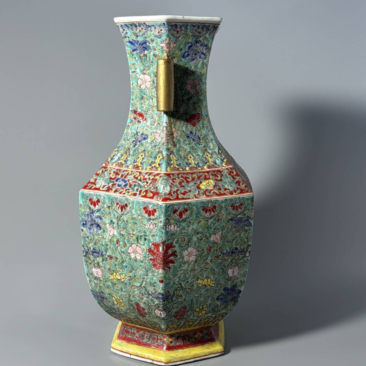 中国美術 粉彩人物画花入 高さ19㎝ 東Y7-0520⑥ 粉彩 花鳥図 大型花瓶 景徳鎮 工芸品 花入 華道 骨董 中国美術