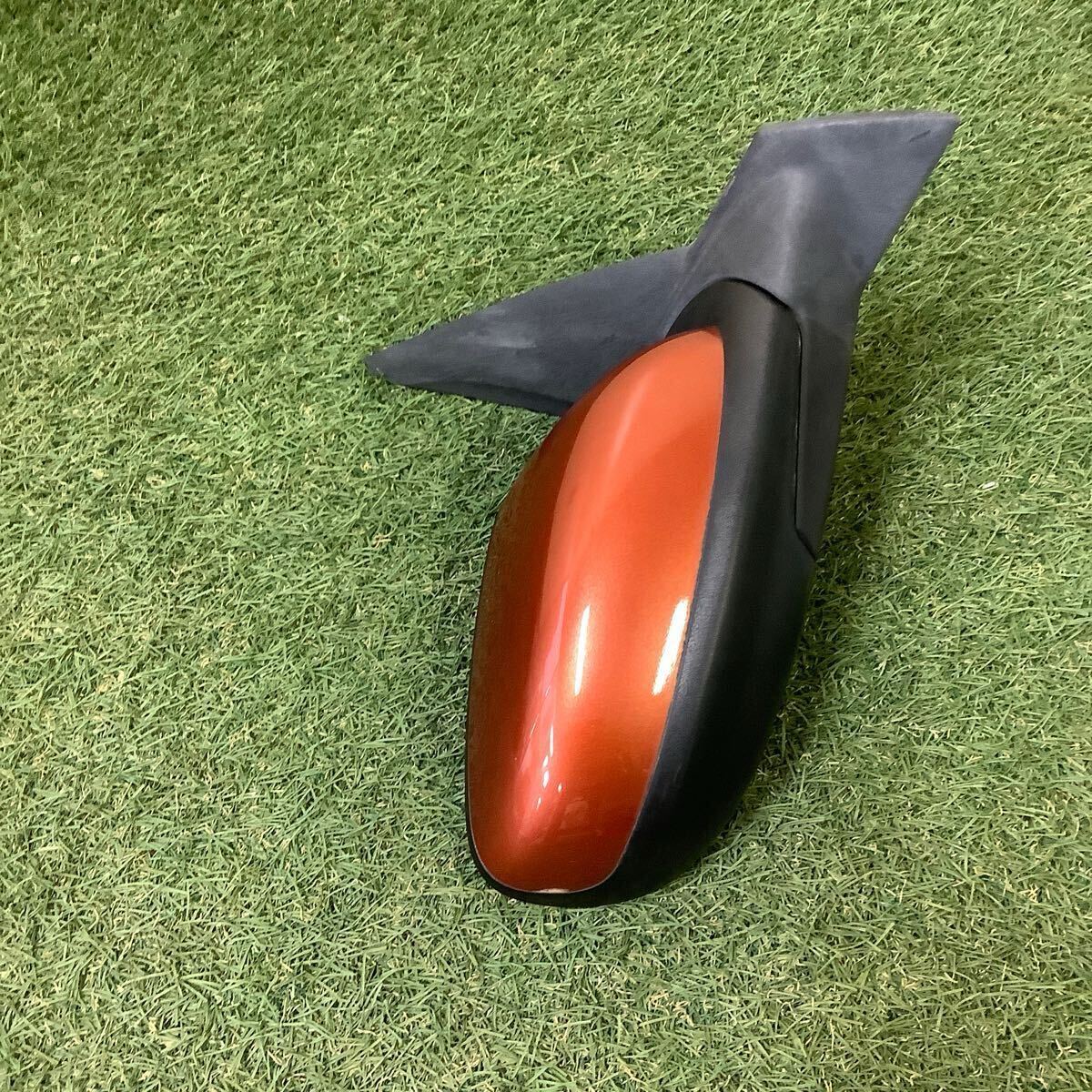 DC5R ベリーサ　右 ドアミラー 41G? オレンジ系　7本ピン 管番3262_画像2