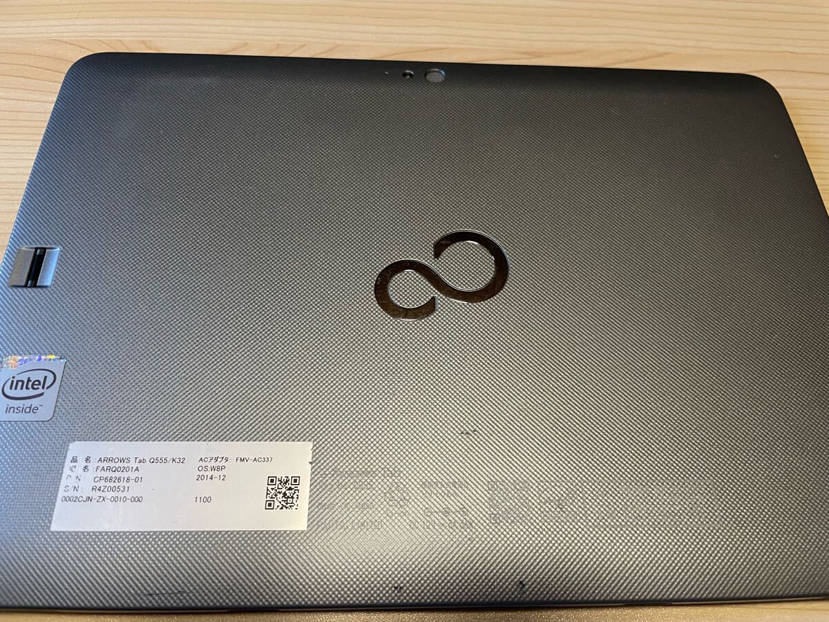 富士通 ARROWS Tab Q555/K32 タブレット ジャンク品_画像2