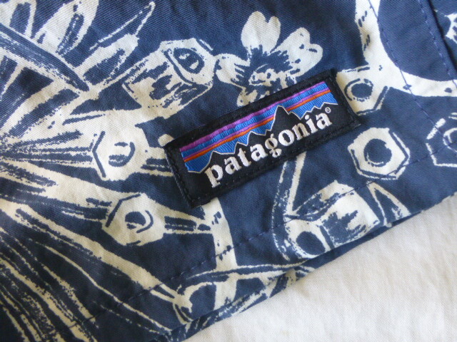 未使用!! patagonia Men's Baggies Shorts 5インチ -S- SP22 バギーズショーツ パタゴニア PATAGONIA patagonia カラビナ ピトン_画像3
