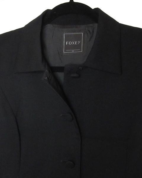 FOXEYフォクシージャケット黒美品定価10万円 フォクシー FOXEY 黒 ジャケット スカート セット 42